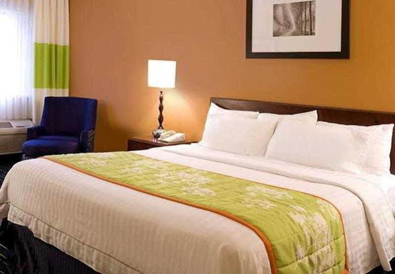 Fairfield By Marriott Inn & Suites Raynham Middleborough/Plymouth Екстериор снимка